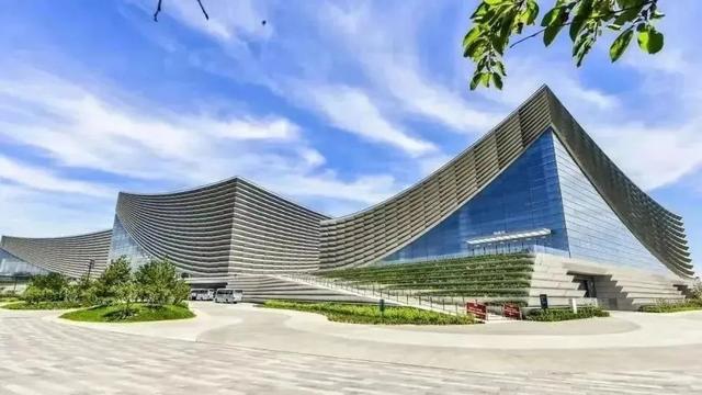 消夏大餐、潮玩休闲……副中心推出暑期宠客“十五条”!超多精彩等你来~